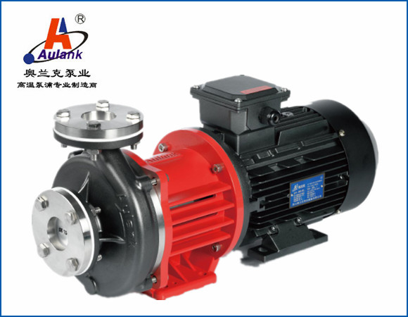 該泵浦為磁力驅動式高低溫離心泵，移送循環介質為不含顆粒、纖維的液體。泵浦外觀設計新穎、振動小、噪音低、無泄漏。泵浦可循環水、導熱油、乙二醇、硅油、酒精、碳氫溶液等介質，泵浦耐溫范圍：-120℃～+350℃。并可根據客戶需求，定制變頻、防爆、特殊電源等電機。